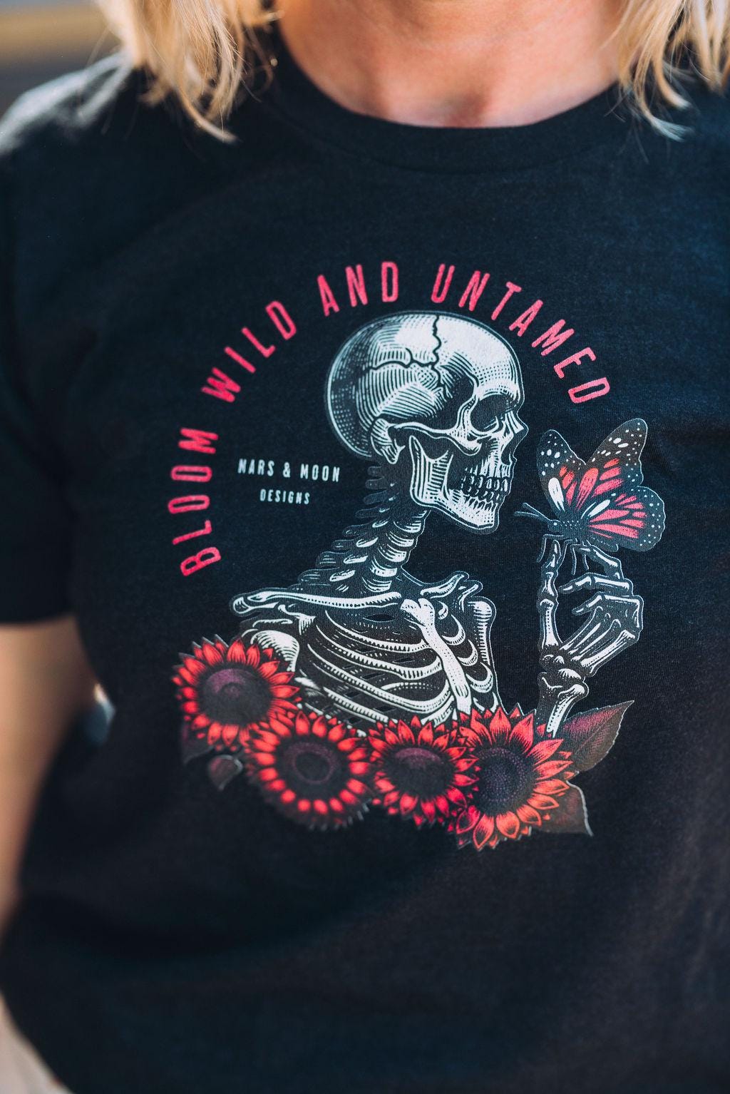 Bloom Wild and Untamed Crop Top: Feminist Graphic Tee - Mars and Moon Design